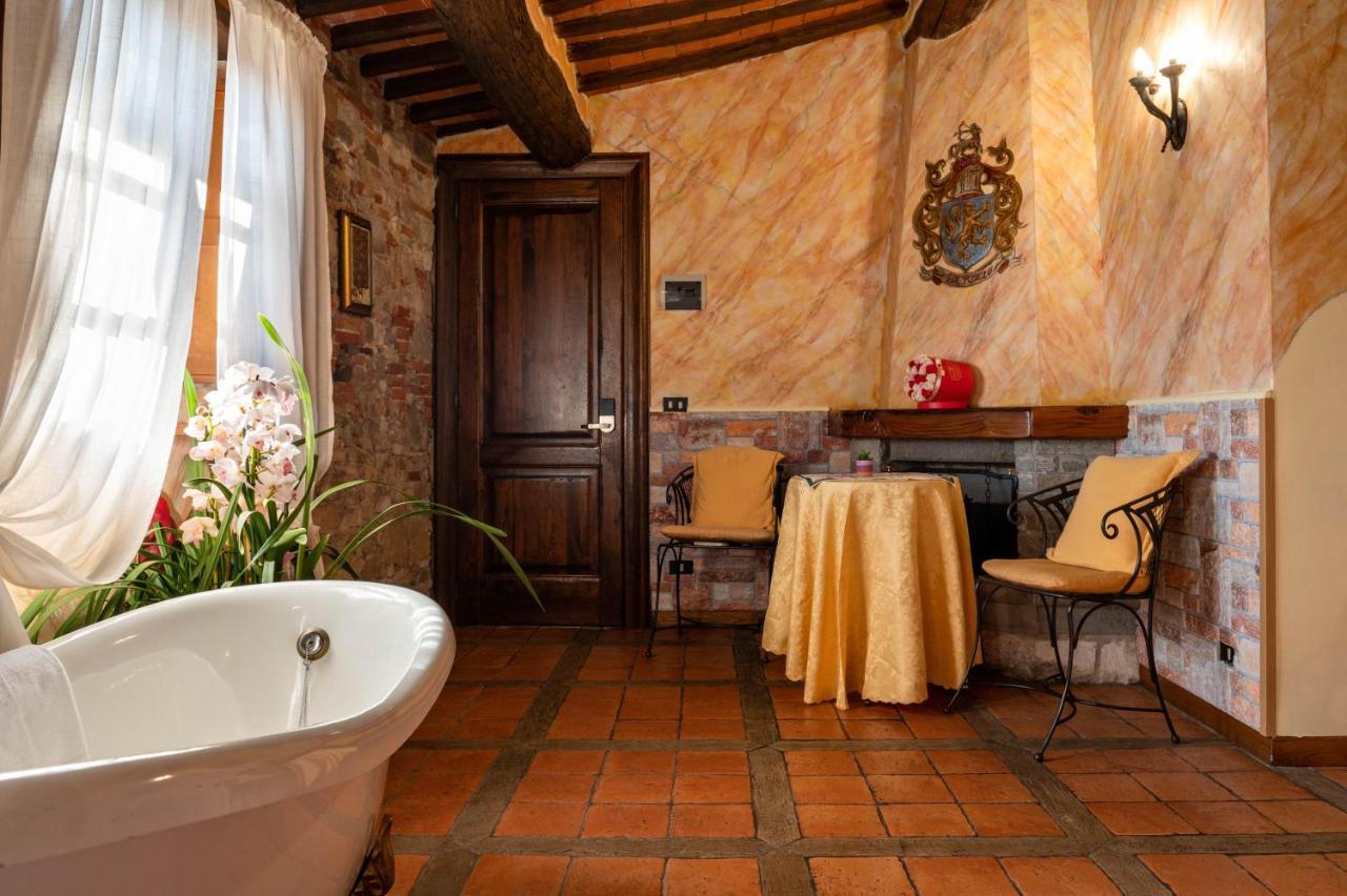 Luxury Corte Di Re Artu Lucca Bagian luar foto