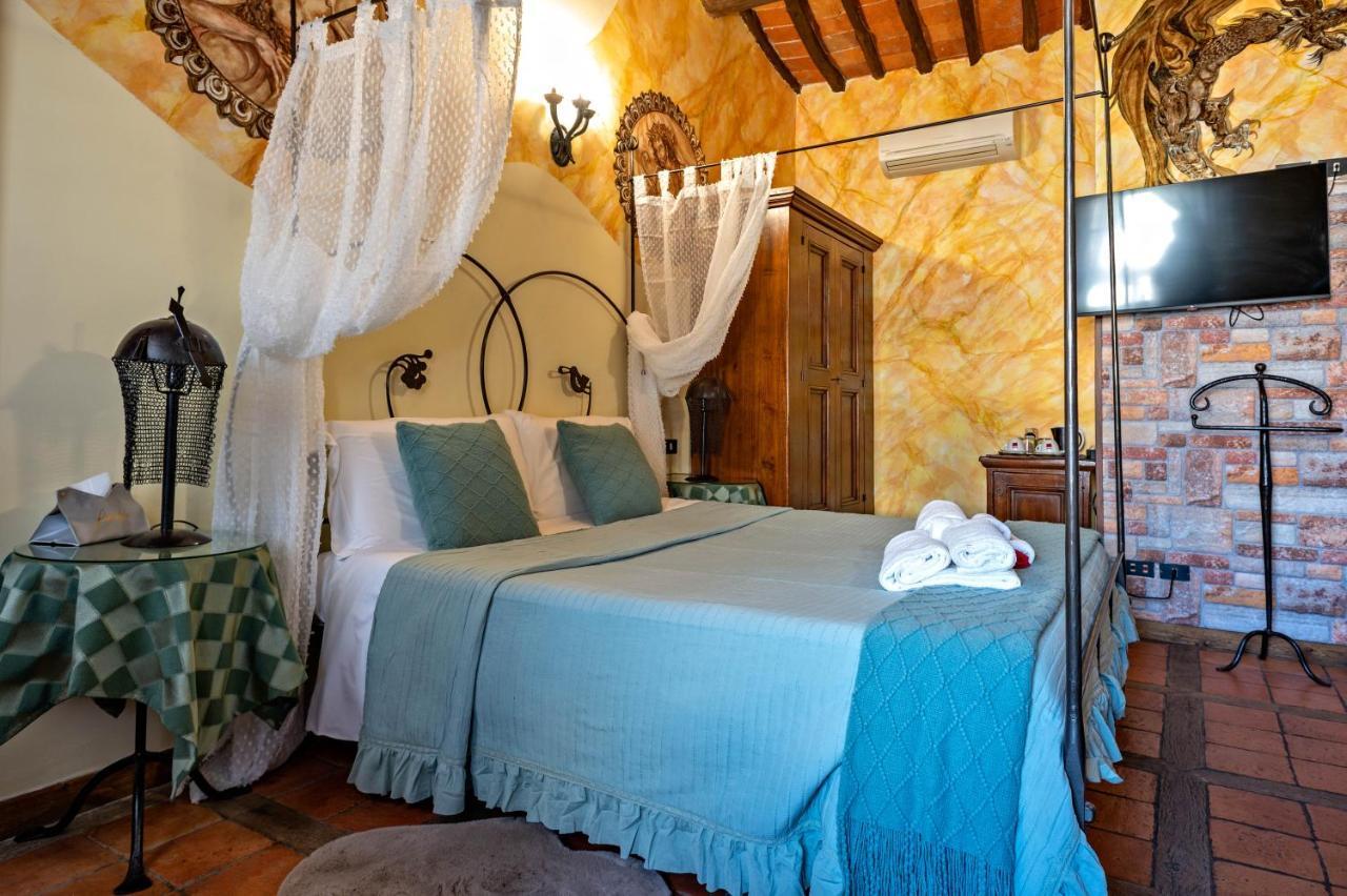Luxury Corte Di Re Artu Lucca Bagian luar foto