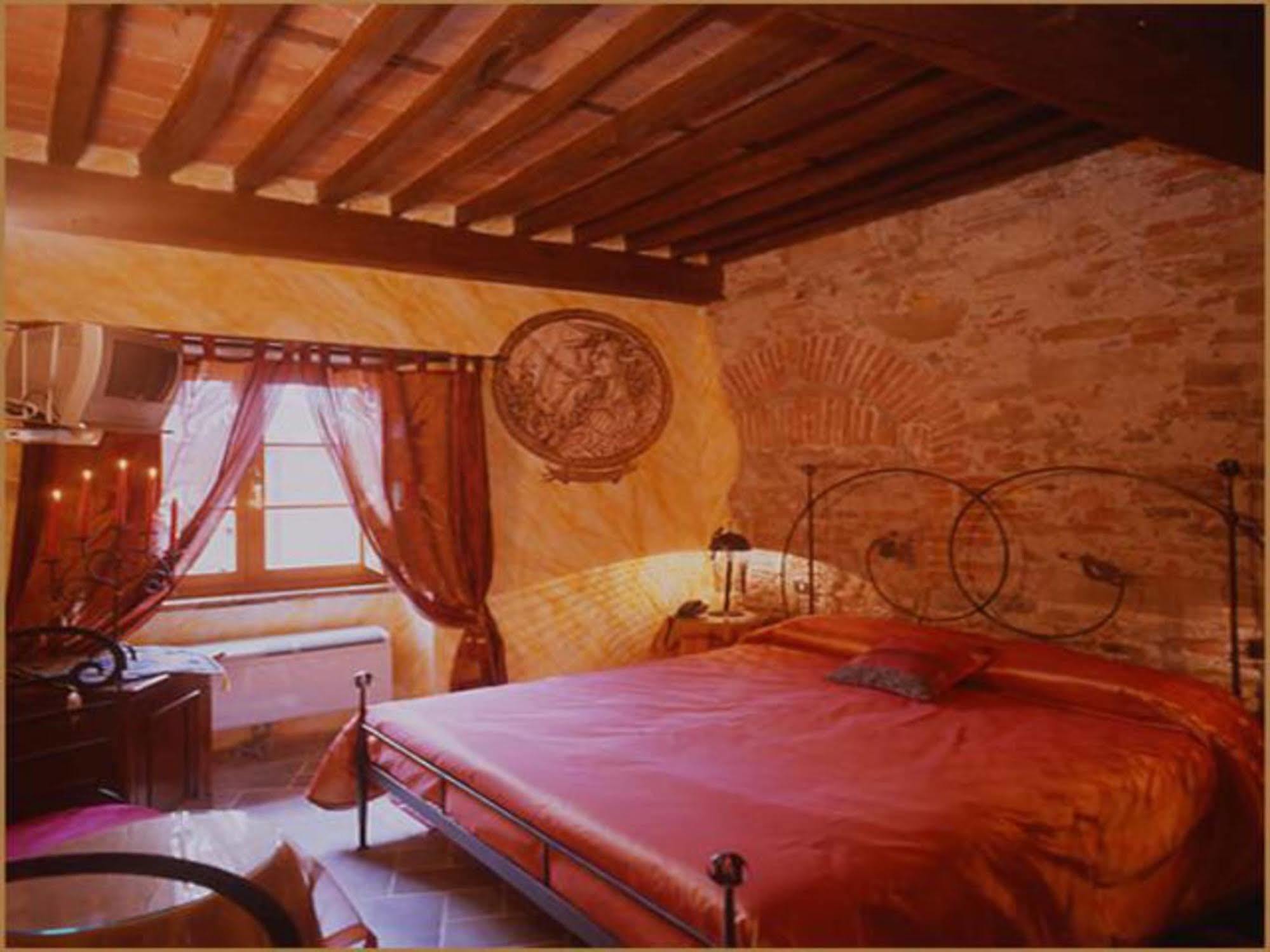 Luxury Corte Di Re Artu Lucca Bagian luar foto