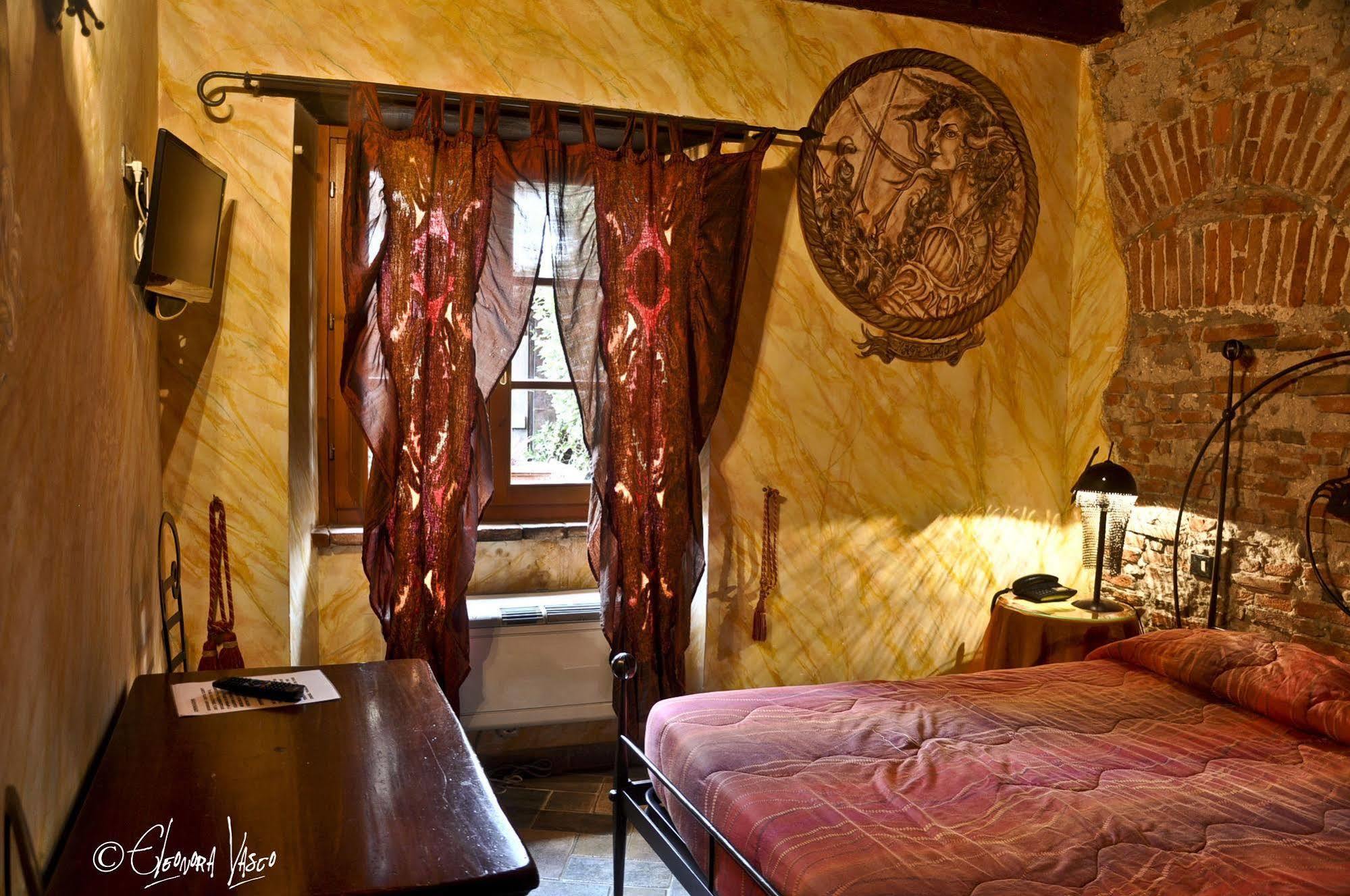 Luxury Corte Di Re Artu Lucca Bagian luar foto